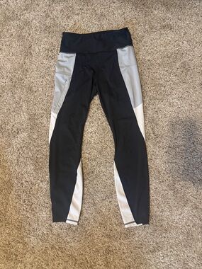 Black & Light Gray Colorblock High-Waist Leggings - #51